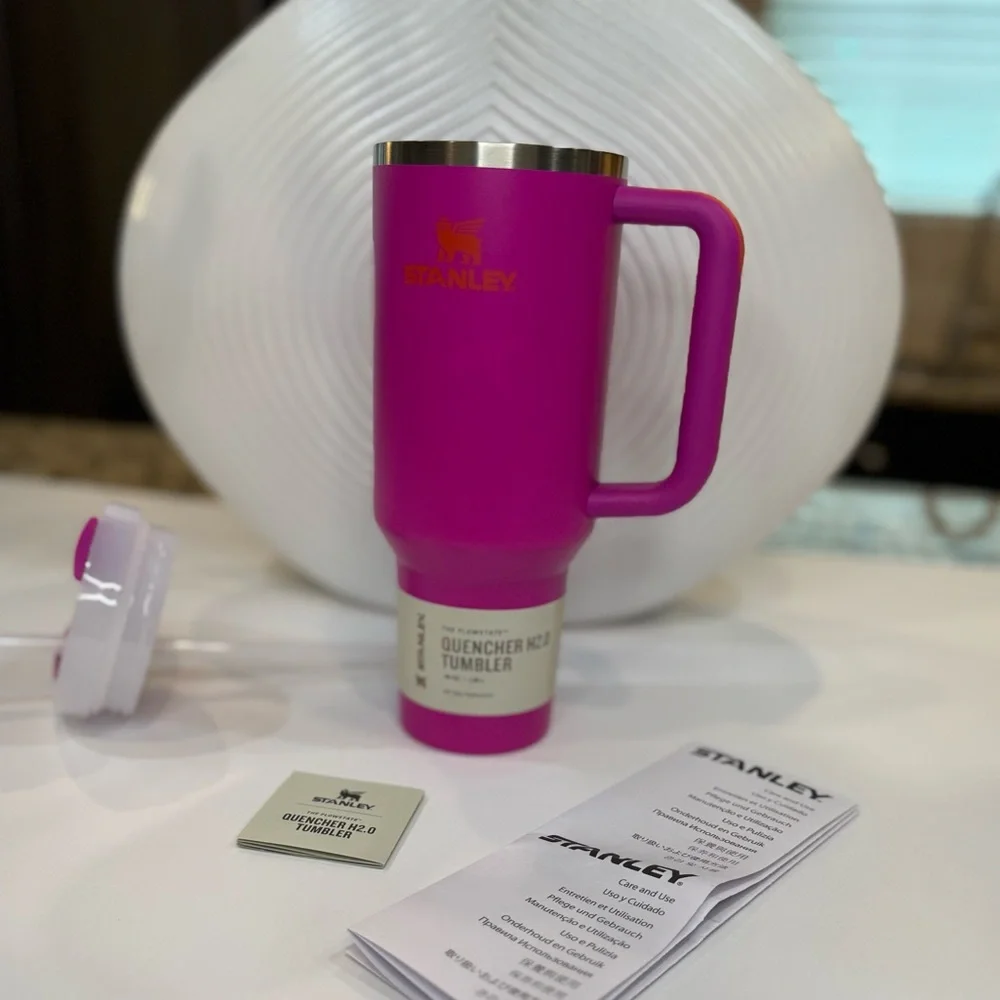 Color Sold Out! Stanley Vivid Violet Quencher H2.0 40oz Tumbler with Handle NWT - Picture 3 of 15